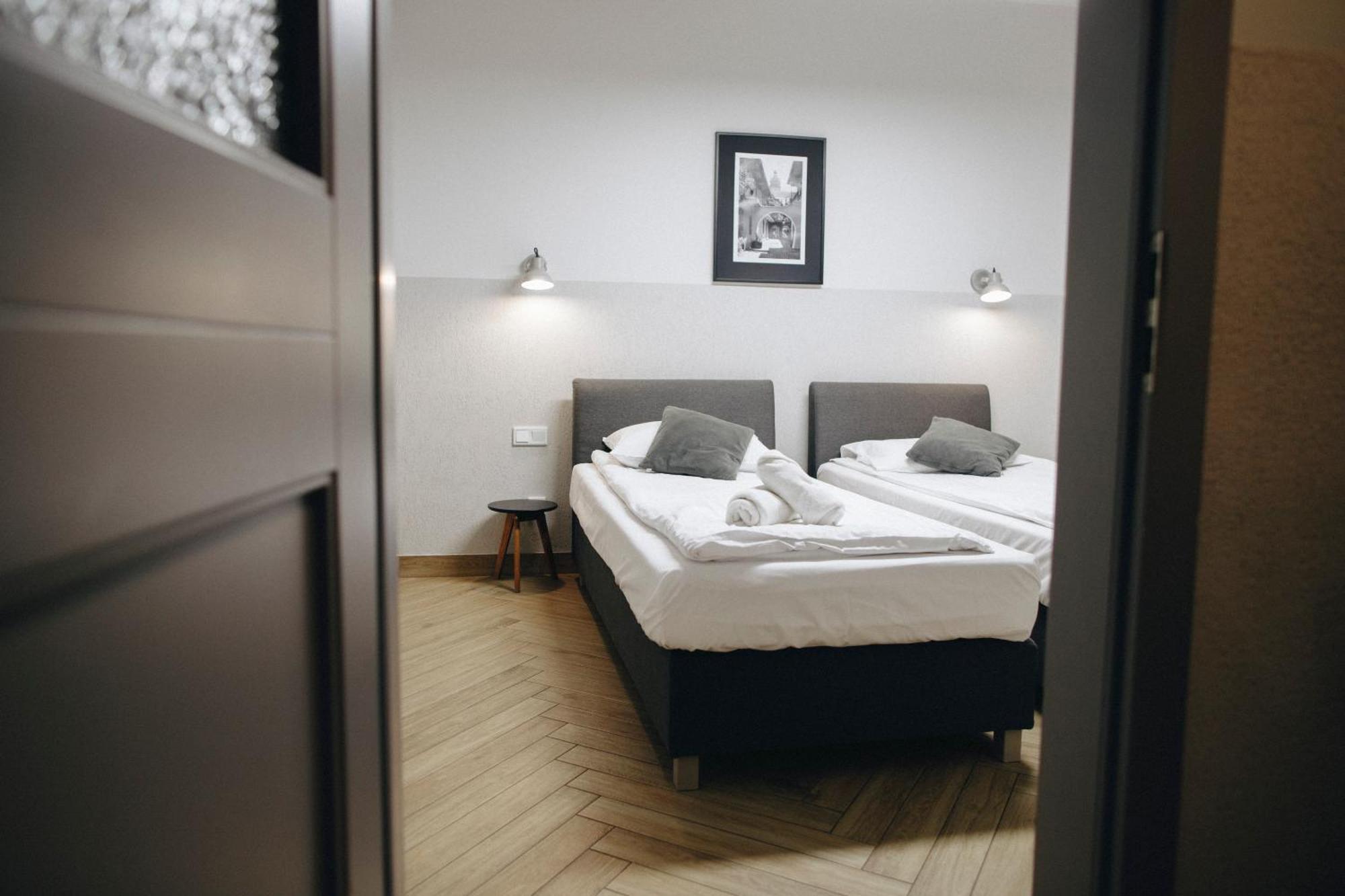 M5 Main Square Stylish One Bedroom Krakow Exterior photo